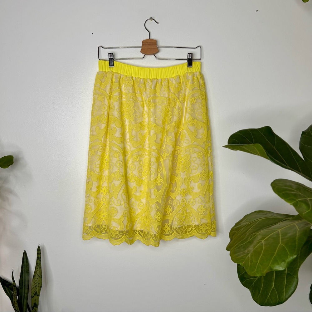 Lucy Bright Yellow Lace Skirt - Picture 5 of 5